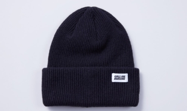 Girls are Awesome Beanie black