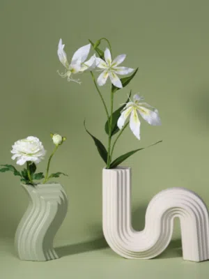 Ceramic vase in Nordic design light green