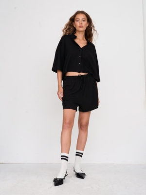 24 Colours Short schwarz