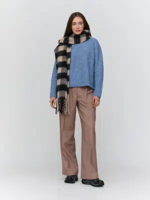 24 Colours Hose Braun