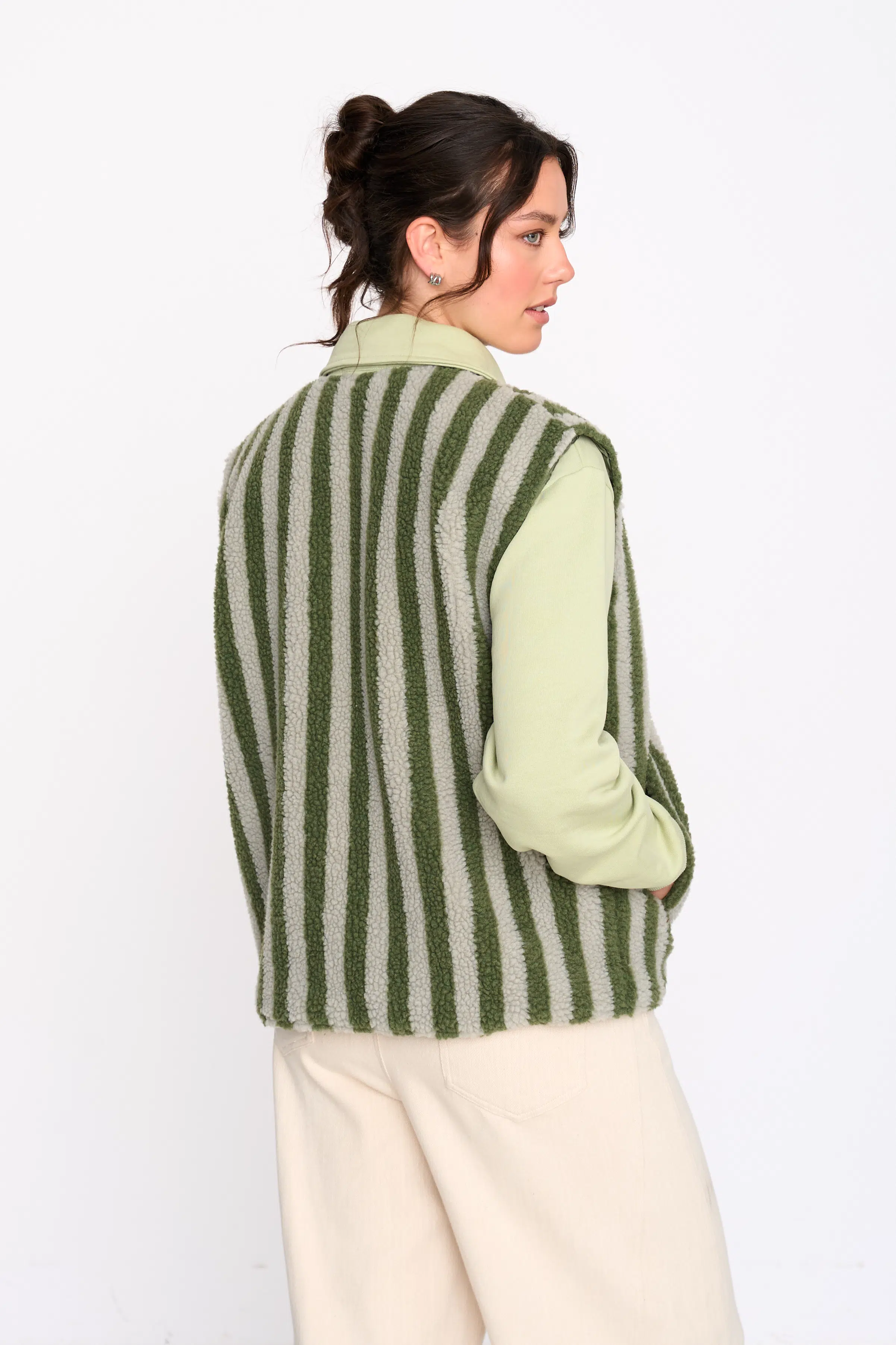 24 Colours Teddyweste Grün gestreift