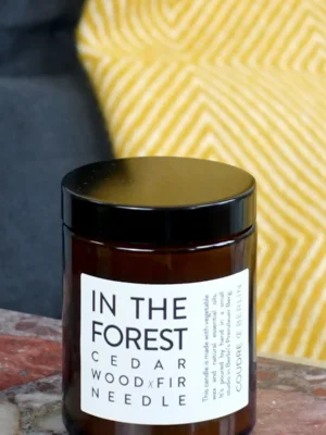 Coudre Berlin IN THE FOREST Kerze cedarwood x fir needle