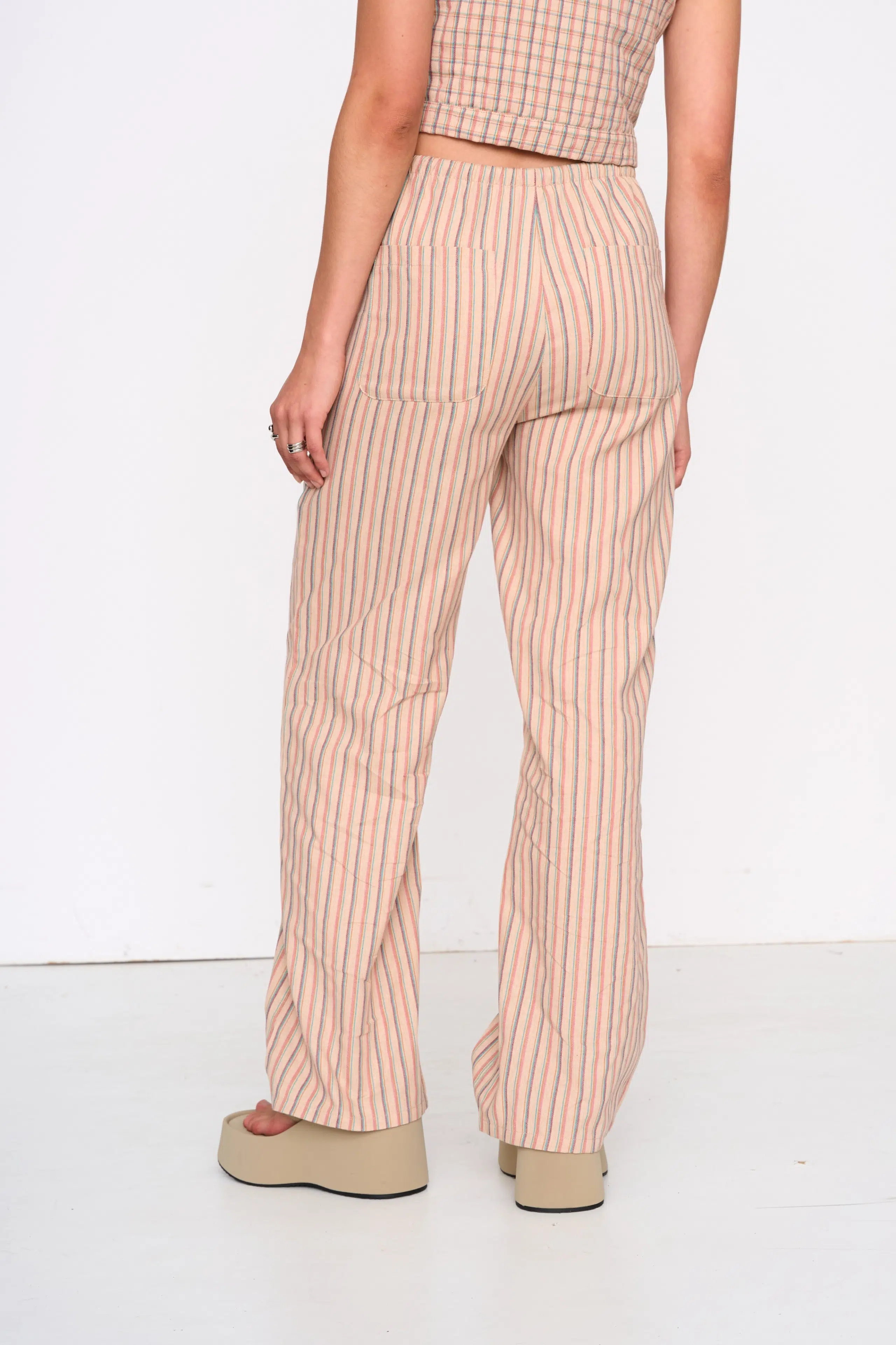 24 Colours Hose Beige Rose mit Nadelstreifen