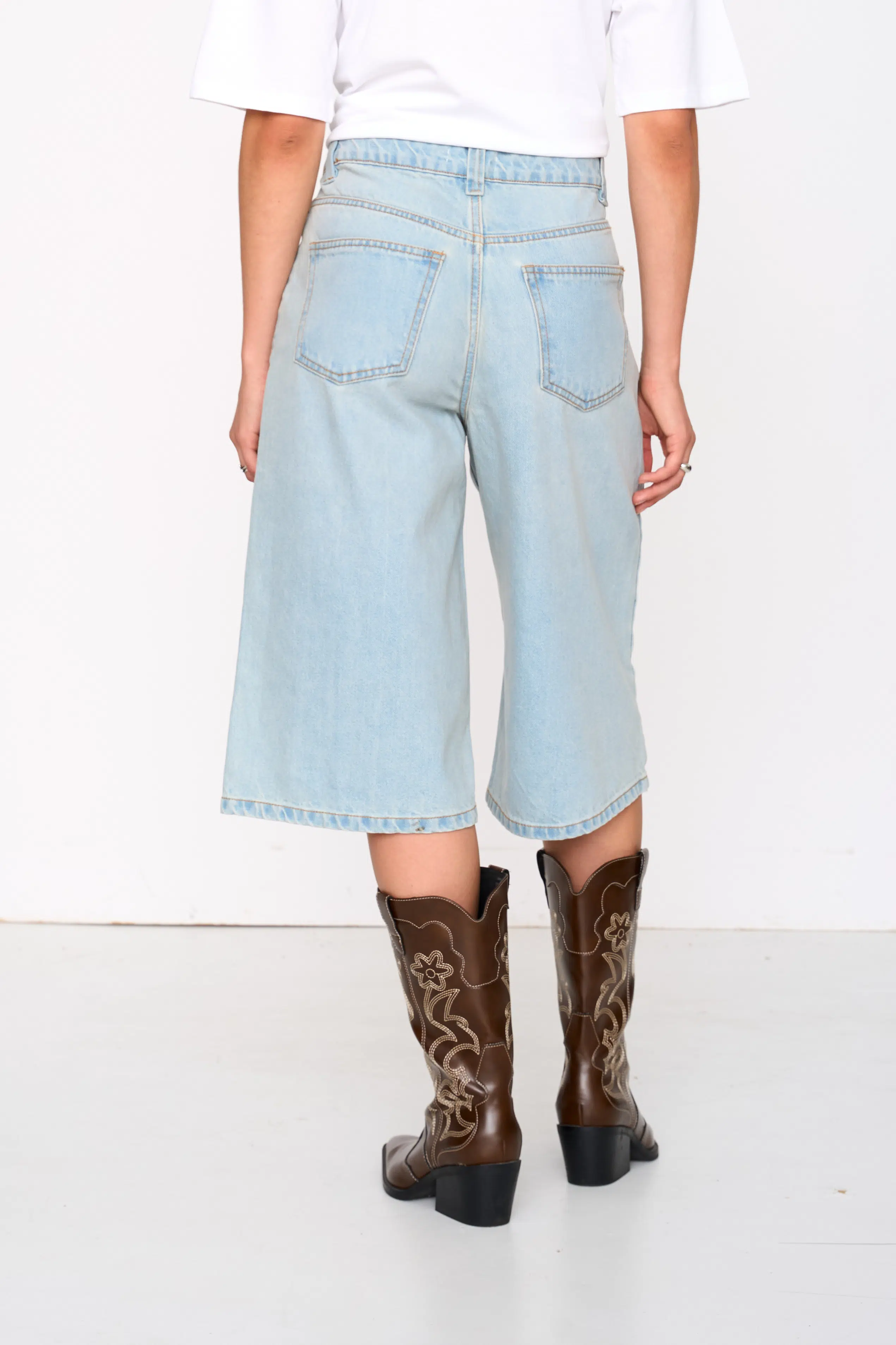 24 Colours Kurze Jeans - Jorts Hellblau