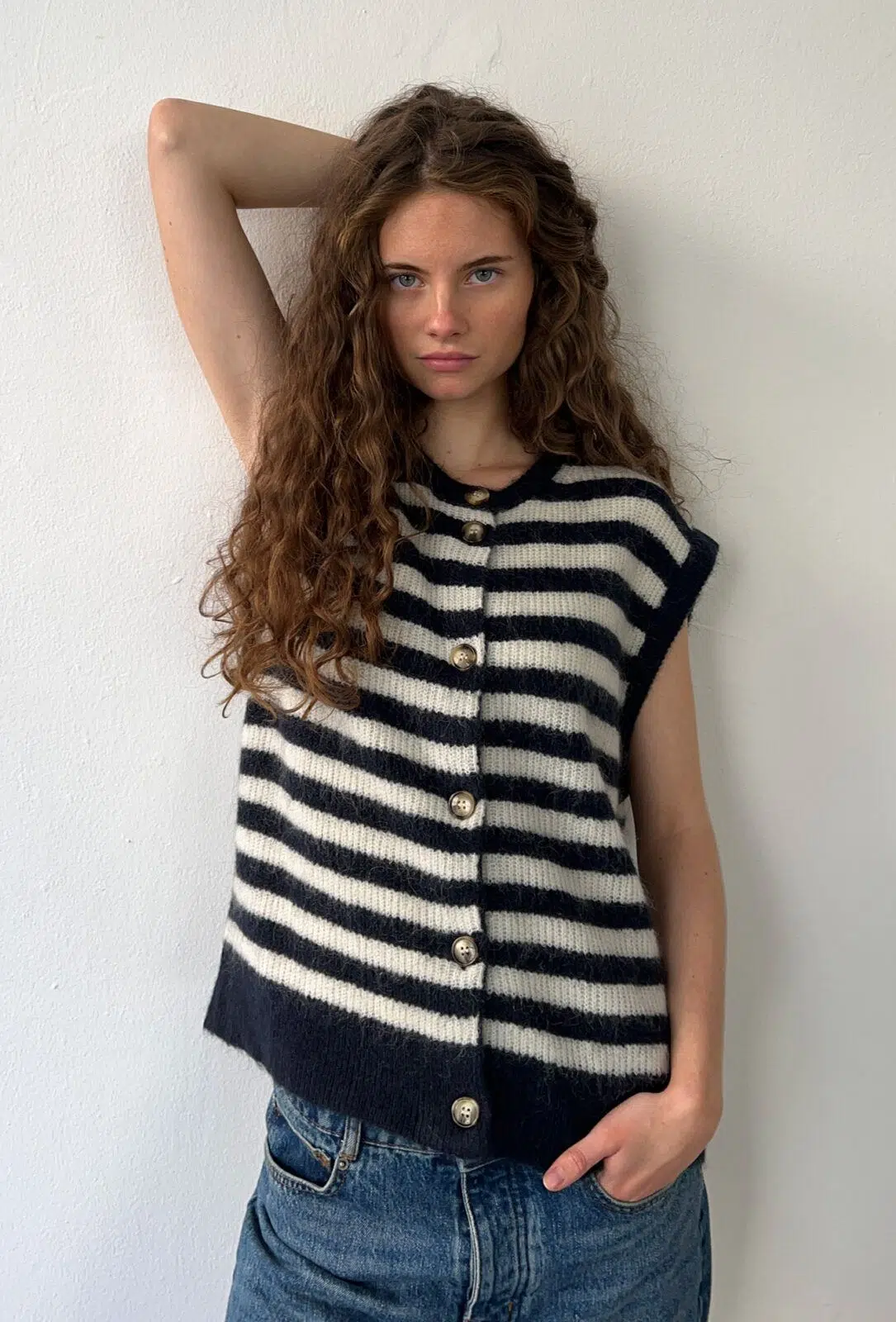 Boii Studios Strickweste Hirse Navy Off White
