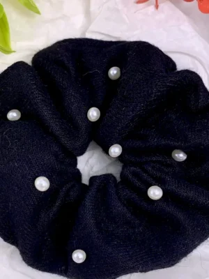 Éline L'atelier Scrunchie Schwarz Perlen