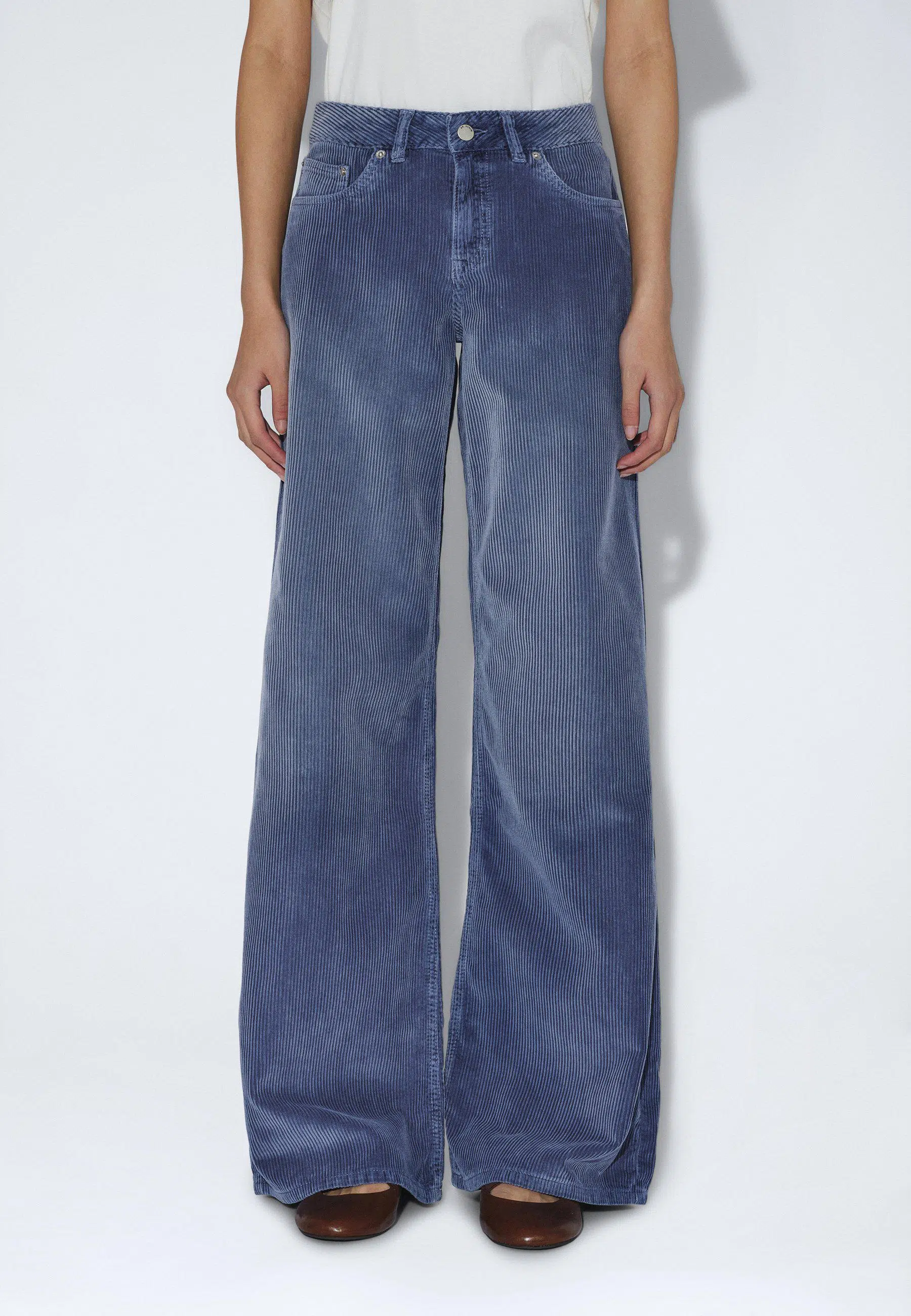 Dr.Denim Jeans Rhue Low Wide Washed Blue Shade Cord Dr.Denim Jeans Rhue Low Wide Washed Blue Shade Cord