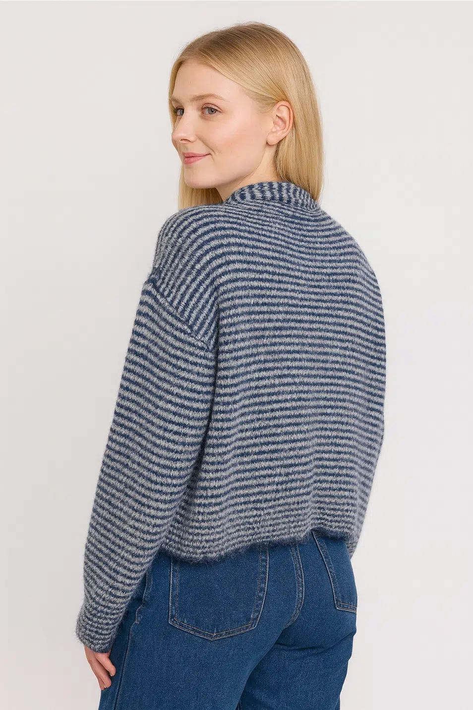 Afinity Strickjacke gestreift schwarz grau mit passendem feinem Schal