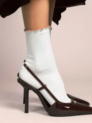 KLUE Bio-Baumwollsocken mit Rüschen Braun