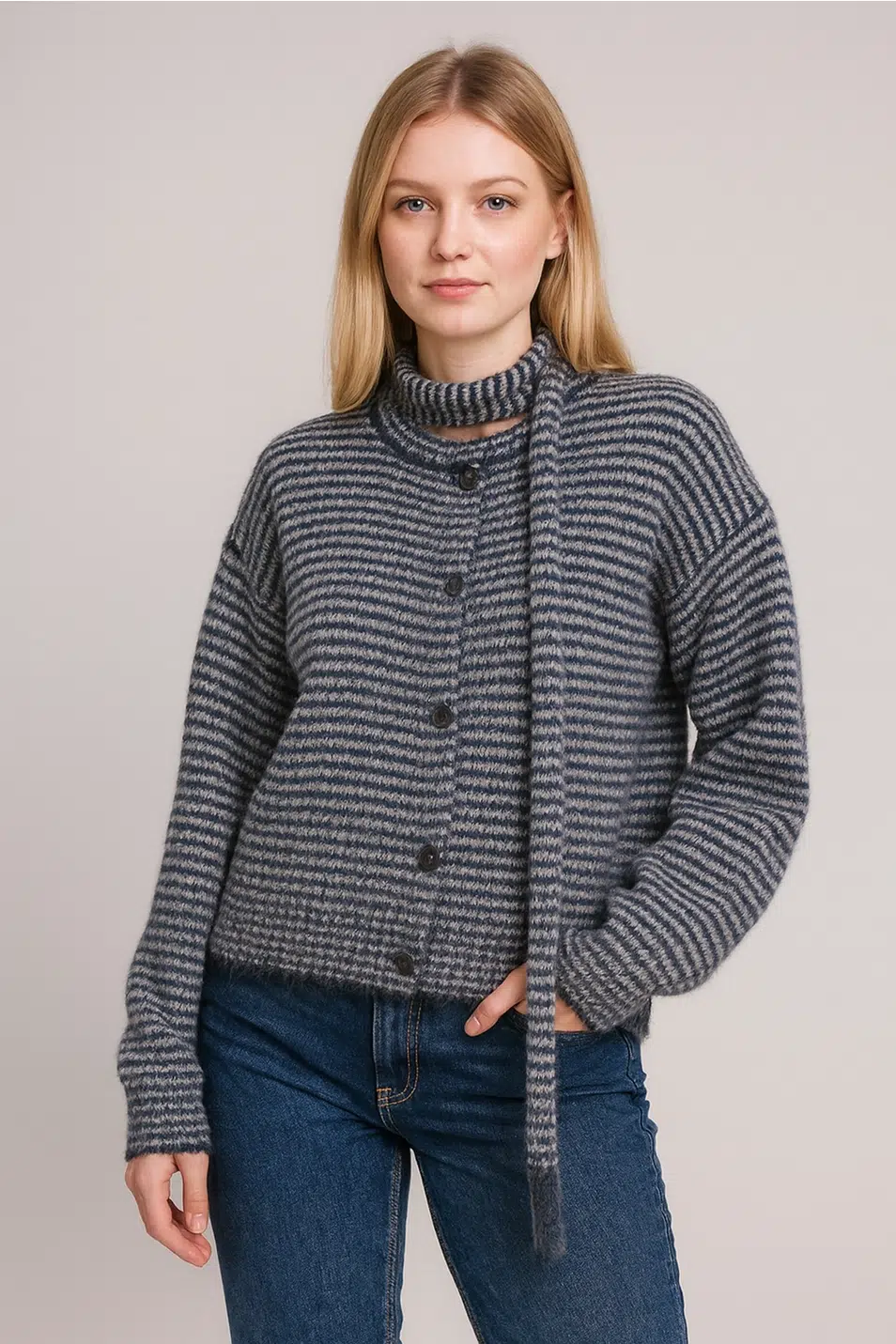 Afinity Strickjacke gestreift schwarz grau mit passendem feinem Schal