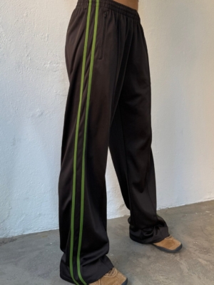 Boii Studios Hose Mia Dark Chocolate Grass Green