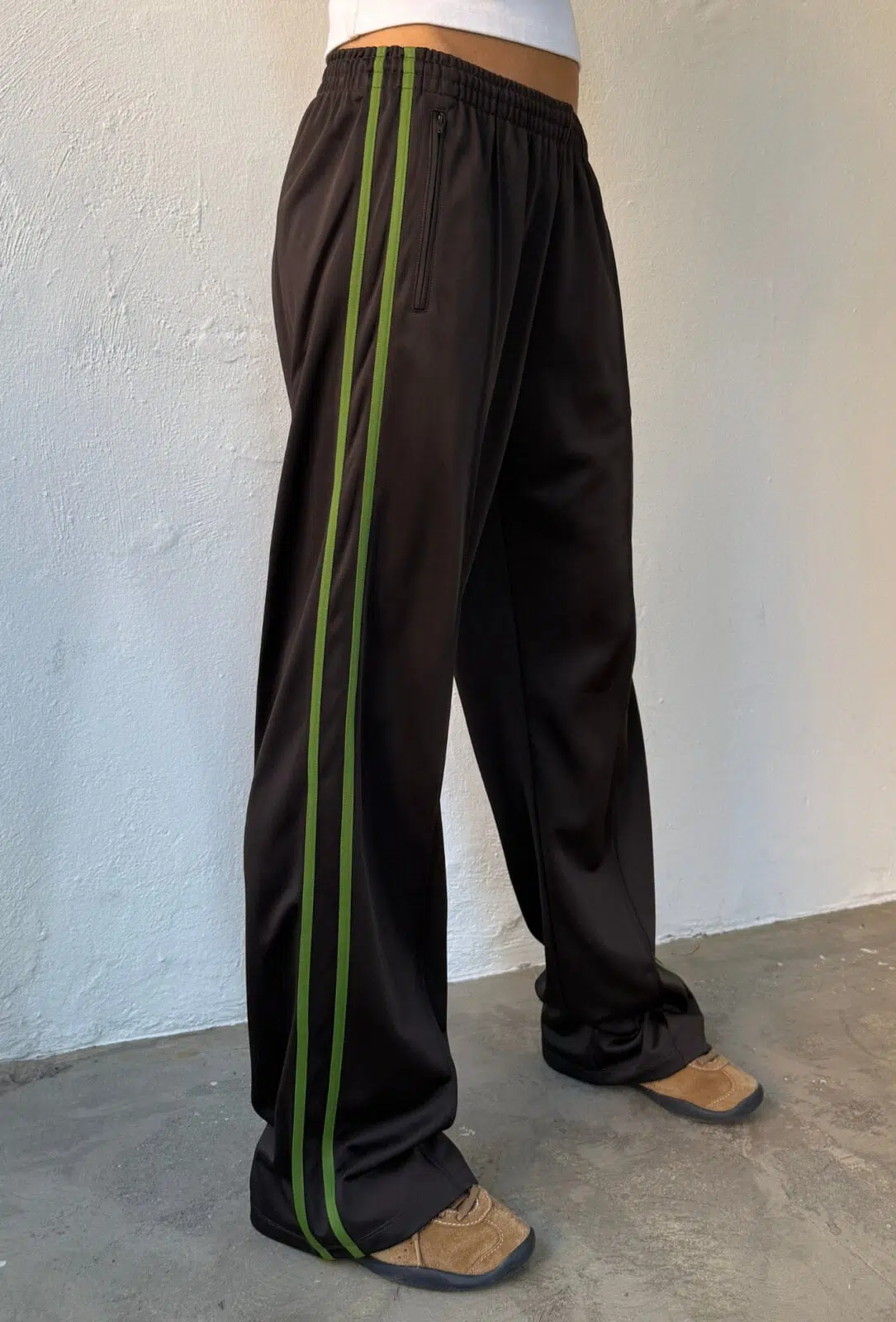 Boii Studios Hose Mia Dark Chocolate Grass Green
