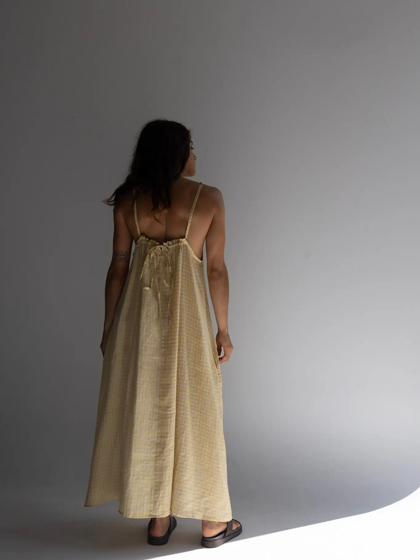 LOCOLINEN Maxikleid Buttergelb mit Karomuster LOCOLINEN Maxikleid Buttergelb mit Karomuster