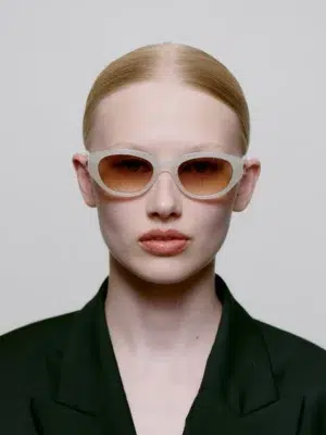 A.Kjaerbede Sonnenbrille Winnie Cream Bone