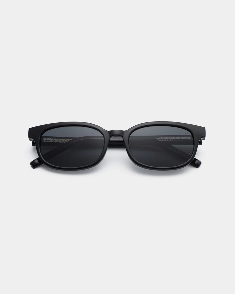 A.Kjaerbede Sonnenbrille Charlie Black
