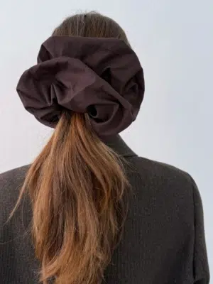 Boii Studios Scrunchie Lilo Dark Chocolate