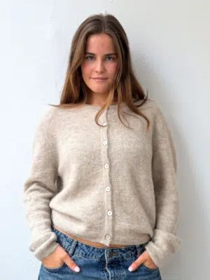 Boii Studios Strickjacke Flora Latte Melange