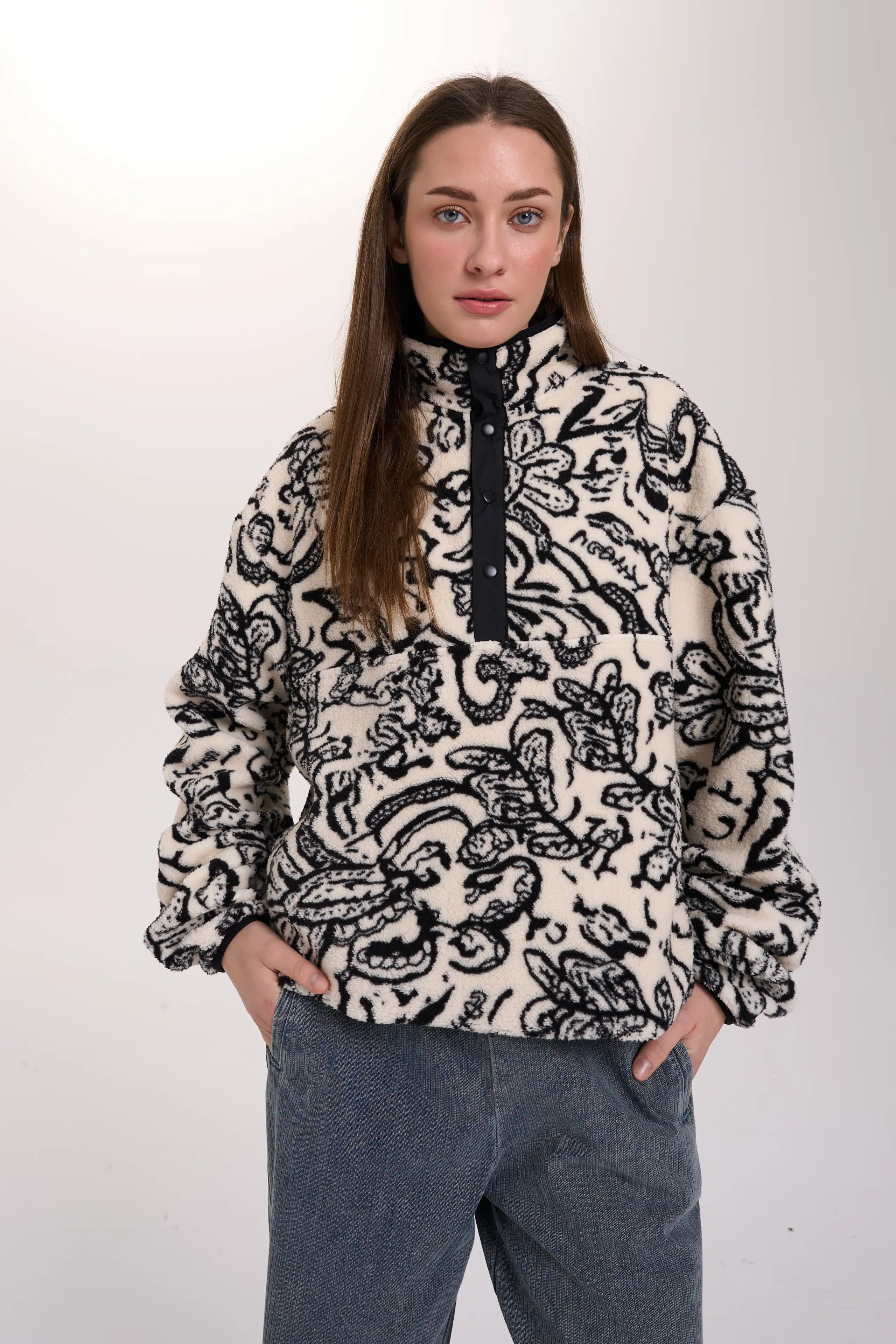 24 Colours Fleecepullover weiß gemustert