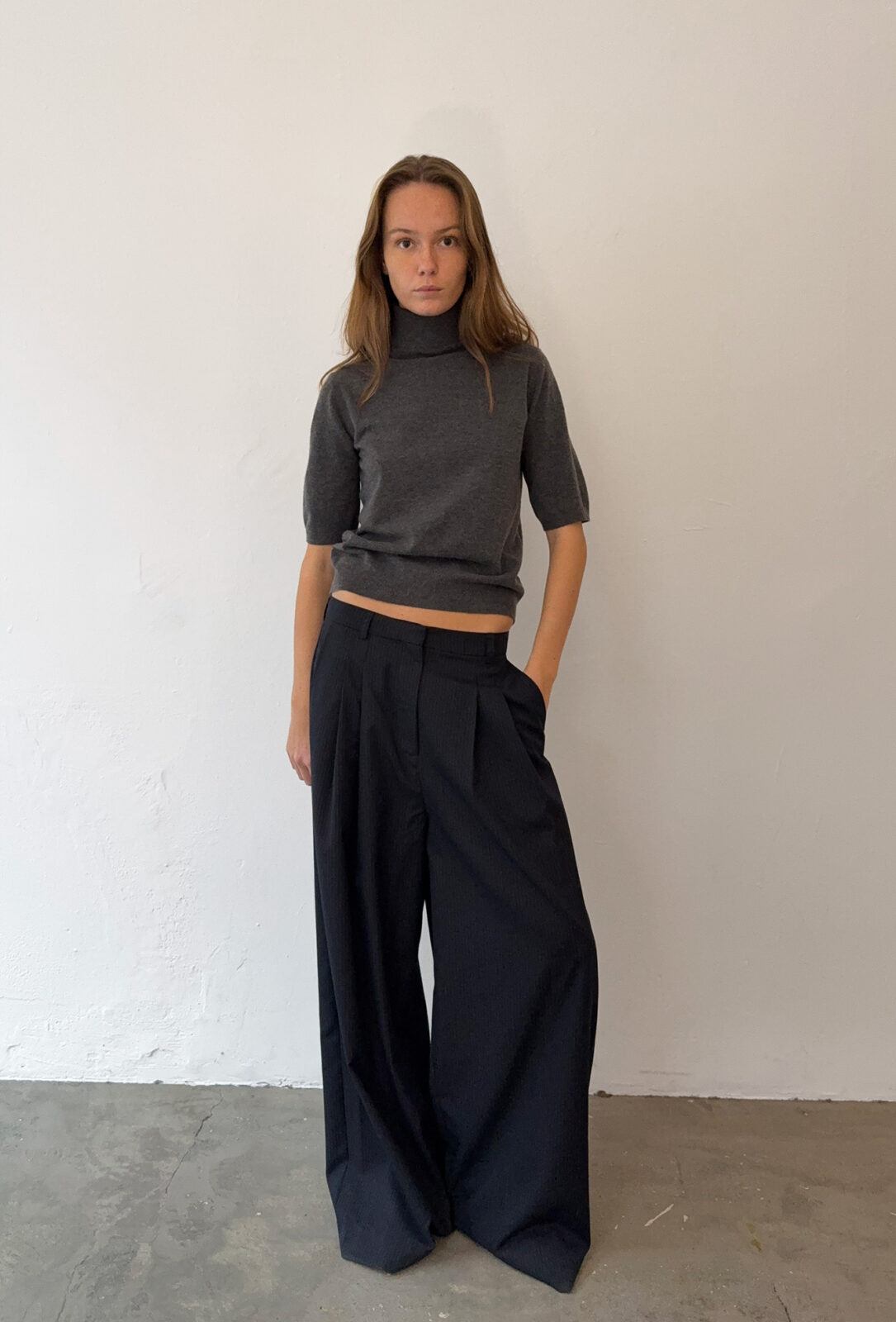 Boii Studios T-Neck Knit Aksa Dark Grey Melange