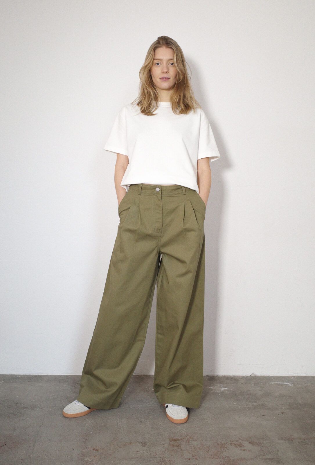 Boii Studios Hose Julie Light Olive