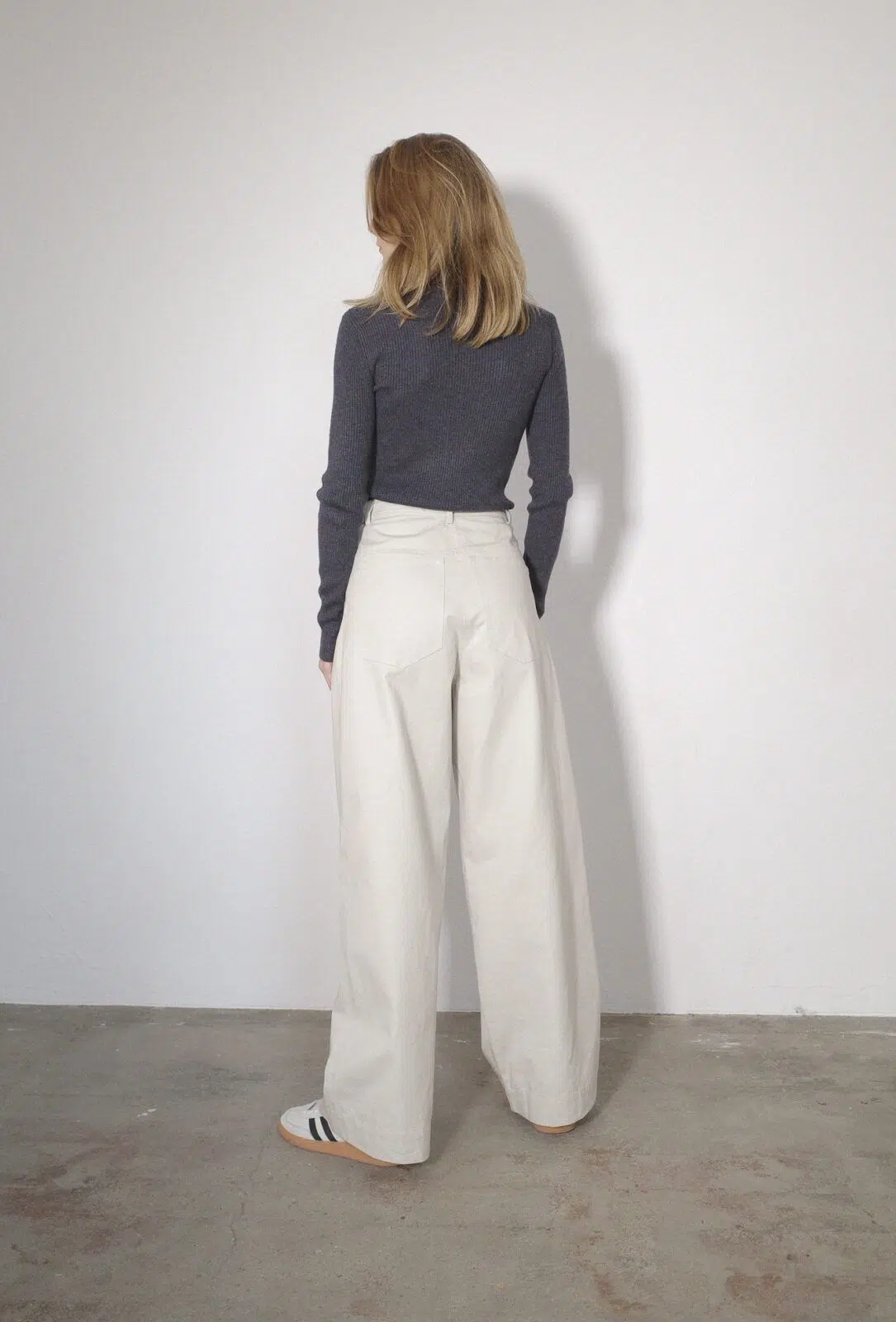 Boii Studios Hose Julie Sand