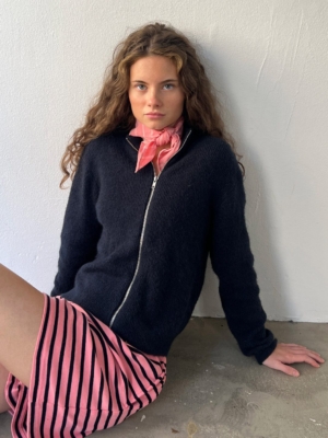 Boii Studios Strickjacke Milla Navy
